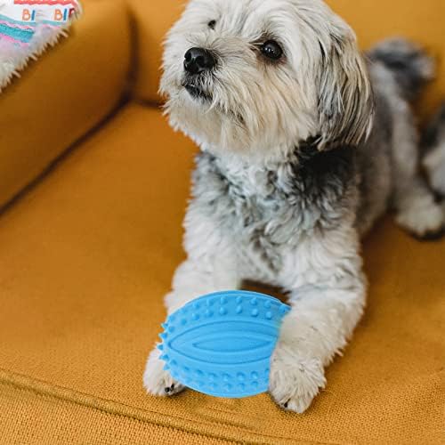 UEETEK 4 Adet Pet Köpek Topu Getirme Topu Çiğnemek Oyuncaklar, Kauçuk Rugby Topu Futbol Küçük Köpekler için