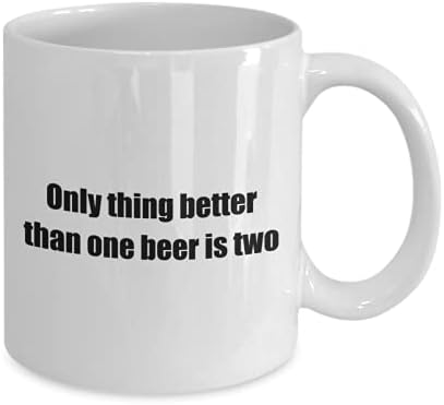 Komik Bira Klasik Kahve Kupa' Bir biradan daha iyi olan tek şey ikidir ' - Arkadaşlar için harika bir hediye - beyaz